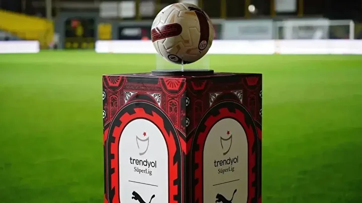 Dünyanın en uygun 60 genç yeteneği ortasında 2 Türk futbolcu yer aldı: Süper Lig'de oynuyorlar 2 dunyanin en uygun 60 genc yetenegi ortasinda 2 turk futbolcu yer aldi super ligde NB2QsCNM