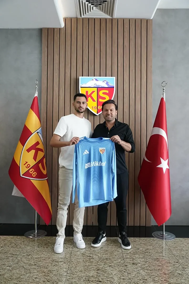 Dünyanın en uygun 60 genç yeteneği ortasında 2 Türk futbolcu yer aldı: Süper Lig'de oynuyorlar 5 dunyanin en uygun 60 genc yetenegi ortasinda 2 turk futbolcu yer aldi super ligde nD8RMEnc