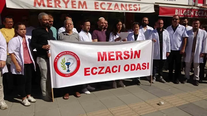 eczaciya muadil ilac saldirisi evvel sopayla darbetti sonra bicak cekti 2 kUEqDNSE