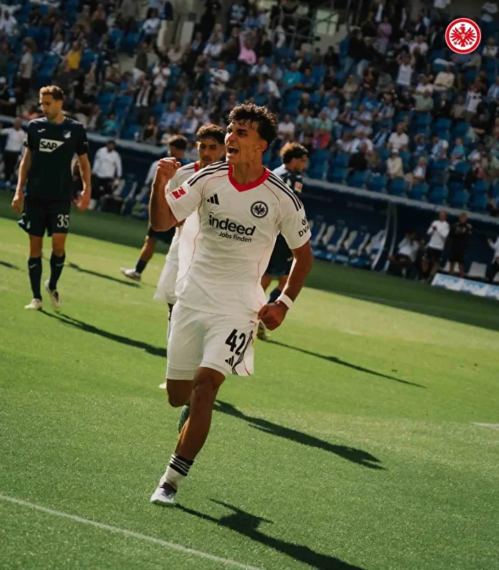 eintracht frankfurttan tffye can uzun uyarisi bir daha gondermeyiz 4 lNT94GeE