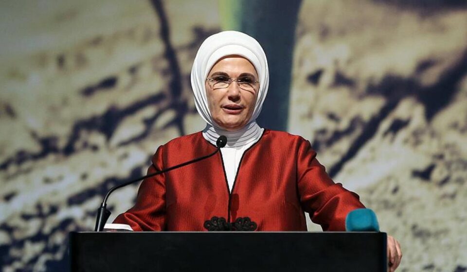 Emine Erdoğan’dan Trabzon paylaşımı emine erdogandan trabzon paylasimi E87OqzwM.jpg