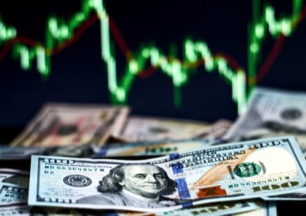 En varlıklı 10 milyarderin bir günde 70 milyar doları eridi en varlikli 10 milyarderin bir gunde 70 milyar dolari eridi FNRy85hA.jpg