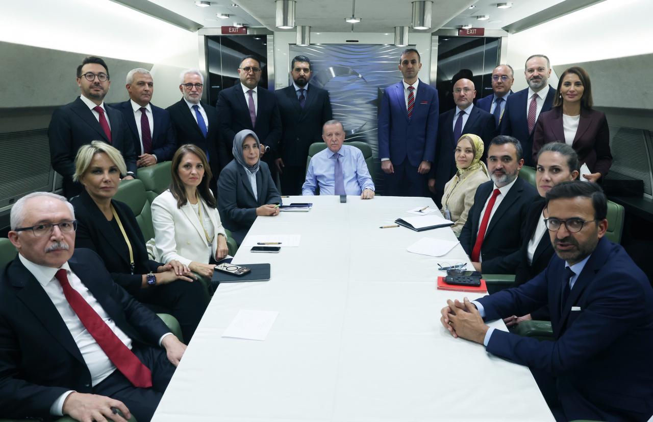 erdogandan kiymetli aciklamalar trump ile ayakustu sohbette dikkat ceken ayrinti 1 j5Uv5jAi