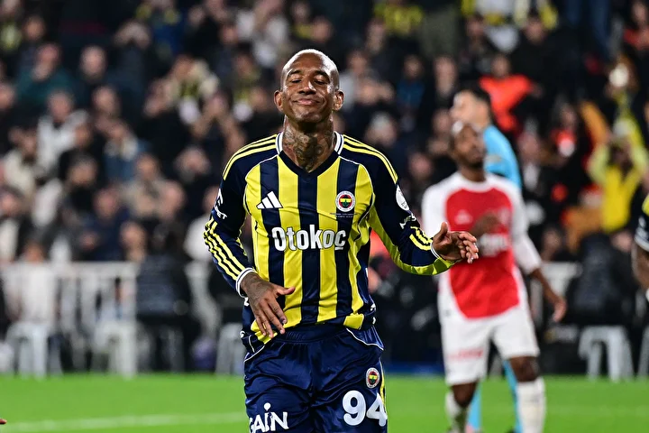 Erman Toroğlu'ndan Fenerbahçeli yıldız için çarpıcı yorum: "Ölmüş ağlayanı yok" 2 erman toroglundan fenerbahceli yildiz icin carpici yorum olmus aglayani yok 1 mMECaQ67