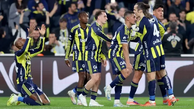 Erman Toroğlu’ndan Fenerbahçeli yıldız için çarpıcı yorum: “Ölmüş ağlayanı yok” erman toroglundan fenerbahceli yildiz icin carpici yorum olmus aglayani yok ndhO5ME1.webp