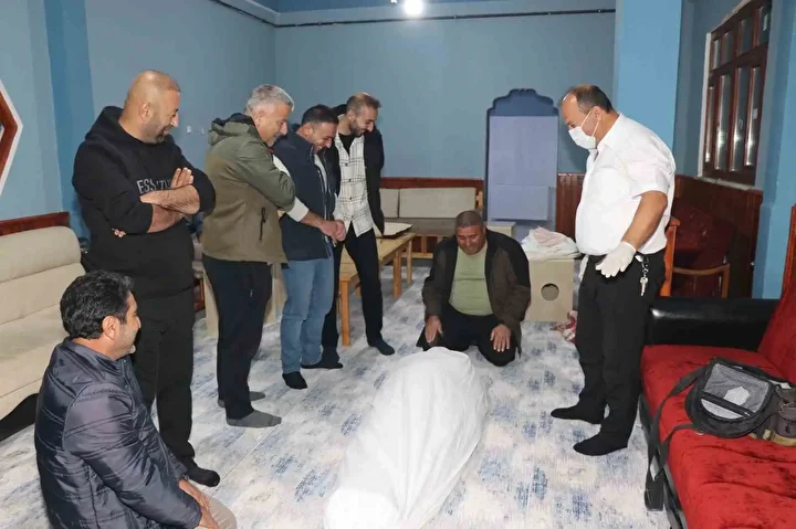 erzurum oltuda gassallik egitimi verildi 30 saatlik egitime 48 kisi katildi 0 J7jrYgS6