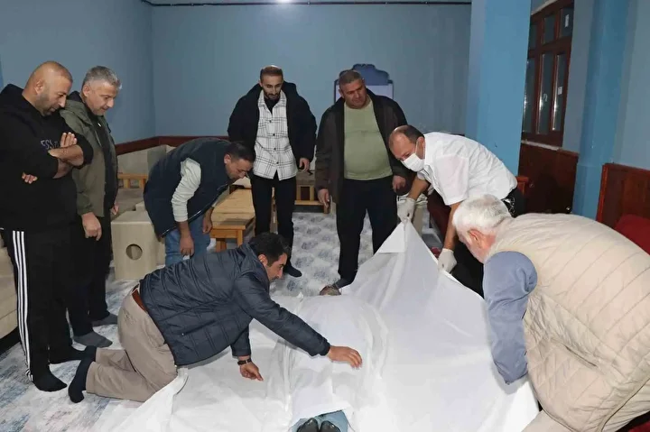 erzurum oltuda gassallik egitimi verildi 30 saatlik egitime 48 kisi katildi 2 ZpPUUnvC