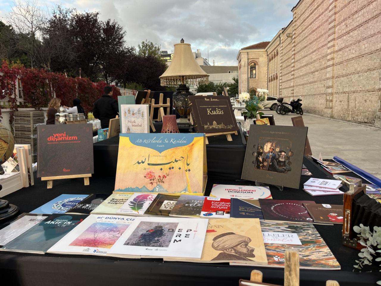 esenerde kultur sanat sezonu cemil mericin ismi verildi 2 LLUCmN1G