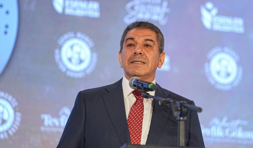 esenerde kultur sanat sezonu cemil mericin ismi verildi JC9CvRry.jpg