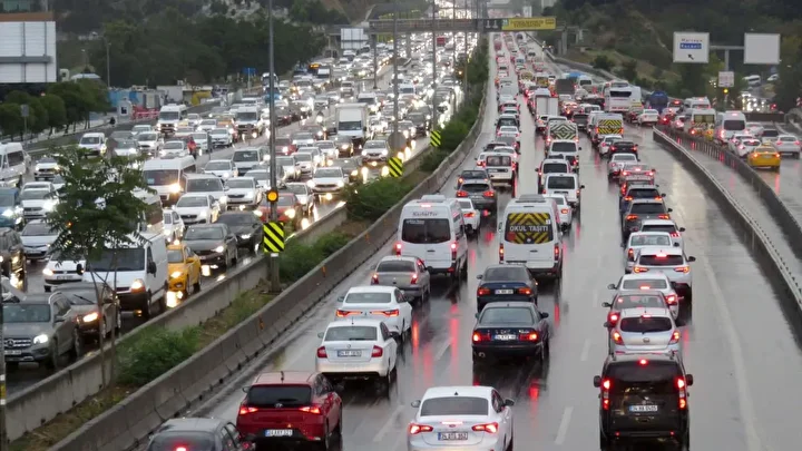 Eski tip ehliyeti olanlar dikkat!: Yenilenmesi için son 10 gün 5 eski tip ehliyeti olanlar dikkat yenilenmesi icin son 10 gun 4 CXNggIbM