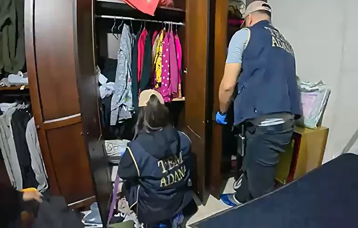 esnaftan zorla para alarak deasa finans saglayan 19 kuskulu gozaltina alindi 3