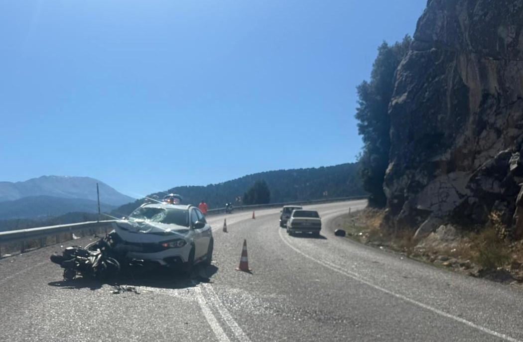 feci kaza arabanin altina giren motosikletli hayatini kaybetti 2