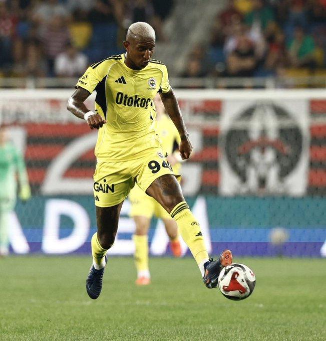 fenerbahce buyuk umutlarla gelen yildiziyla yollarini ayirabilir 2 talibi var 0 ScsIUbKX