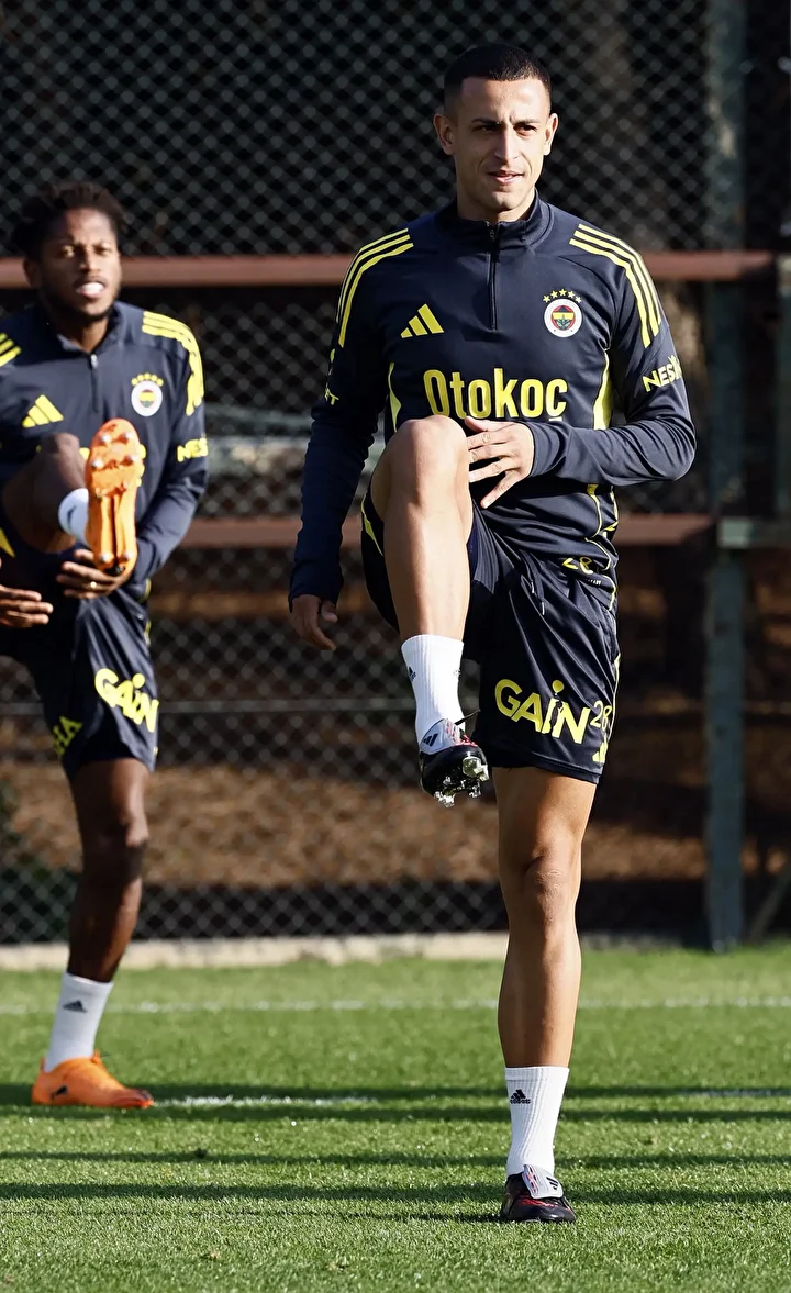 Fenerbahçe - Fatih Karagümrük Maç Takımı ve Mümkün 11’ler 3 fenerbahce fatih karagumruk mac takimi ve mumkun 11ler 2 hknzeret
