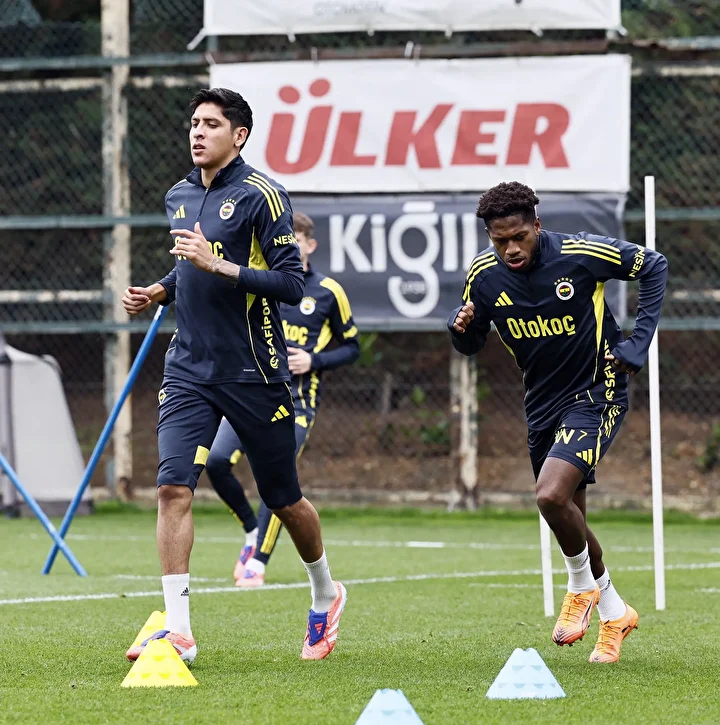 Fenerbahçe - Fatih Karagümrük Maç Takımı ve Mümkün 11’ler 8 fenerbahce fatih karagumruk mac takimi ve mumkun 11ler 7 DhwuMwIg
