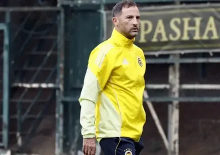 Fenerbahçe için bir takım dışı tezi daha: “Tedesco onu da istememiş” fenerbahce icin bir takim disi tezi daha tedesco onu da istememis l4fKJQXZ.webp