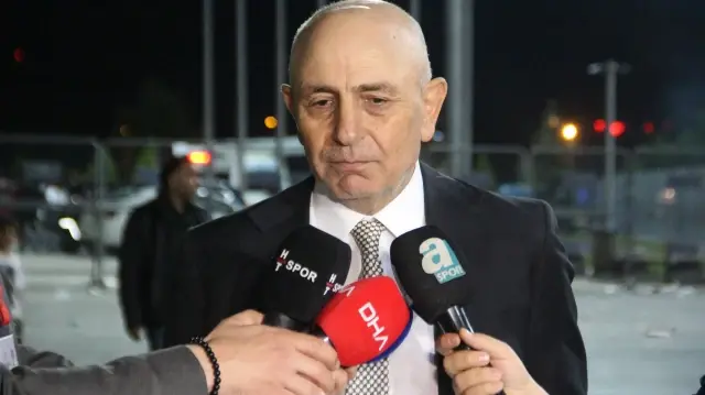 fenerbahce karagumruk macina damga vuran an devre ortasinda stadi terk etti qqPWhfYh.webp