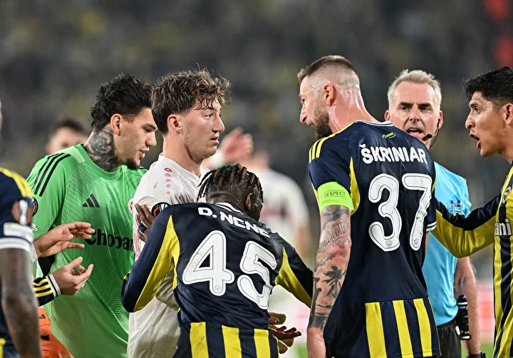 fenerbahce stuttgart macinin hakemi sac bas yoldurmustu surpriz ayrinti ortaya cikti 1 CUyECs3Q