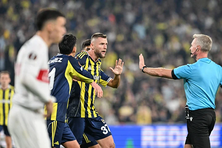fenerbahce stuttgart macinin hakemi sac bas yoldurmustu surpriz ayrinti ortaya cikti 2 qH7P8fz7