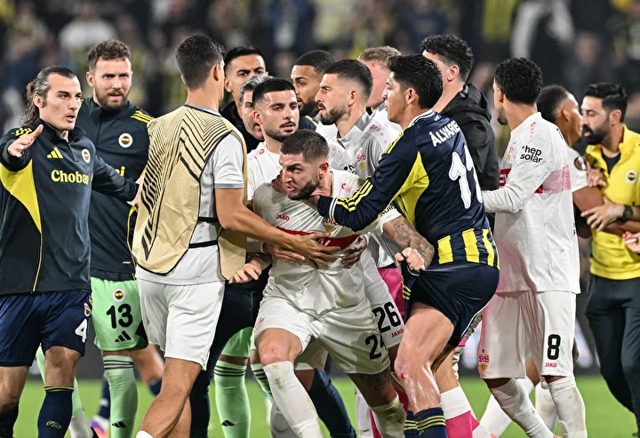 fenerbahce taraftari alman basininda gundem oldu istanbulun cehennemi 6 mBN4u5F6