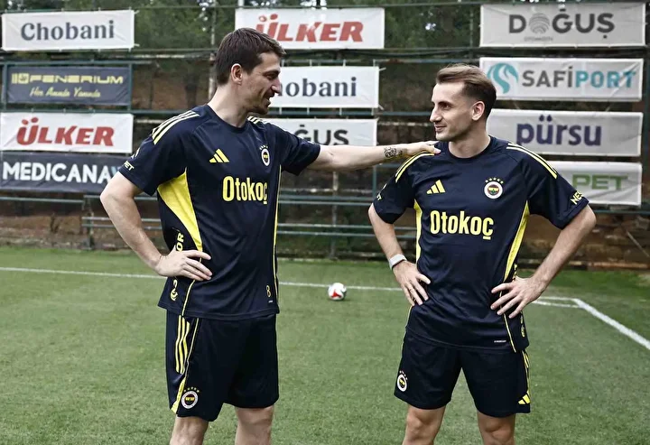 fenerbahcede mert hakana buyuk sok gormek istemiyoruz 3 Oy6vJRD3