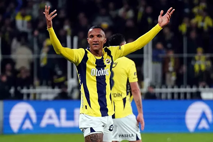 fenerbahceden besiktasli yildiza kanca temaslar basladi 3 QPTNHvGH