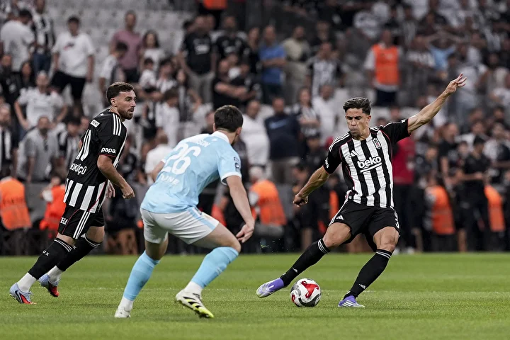 fenerbahceden besiktasli yildiza kanca temaslar basladi 7 pscqDrJy