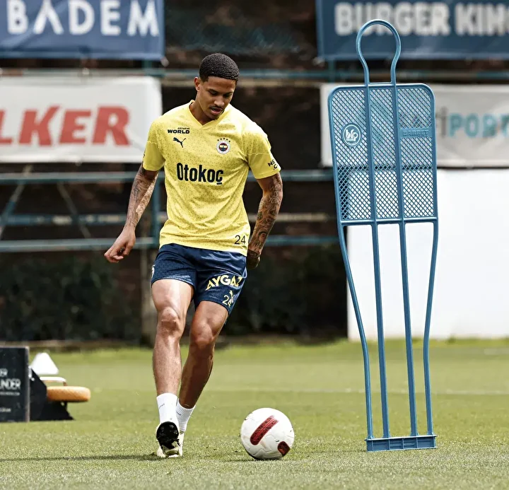 fenerbahceli yildiz gemileri yakti birakin gideyim 3 GLGkEwQa