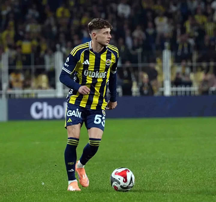 fenerbahceli yildiz ipleri kopardi 2 ytmRXbYG