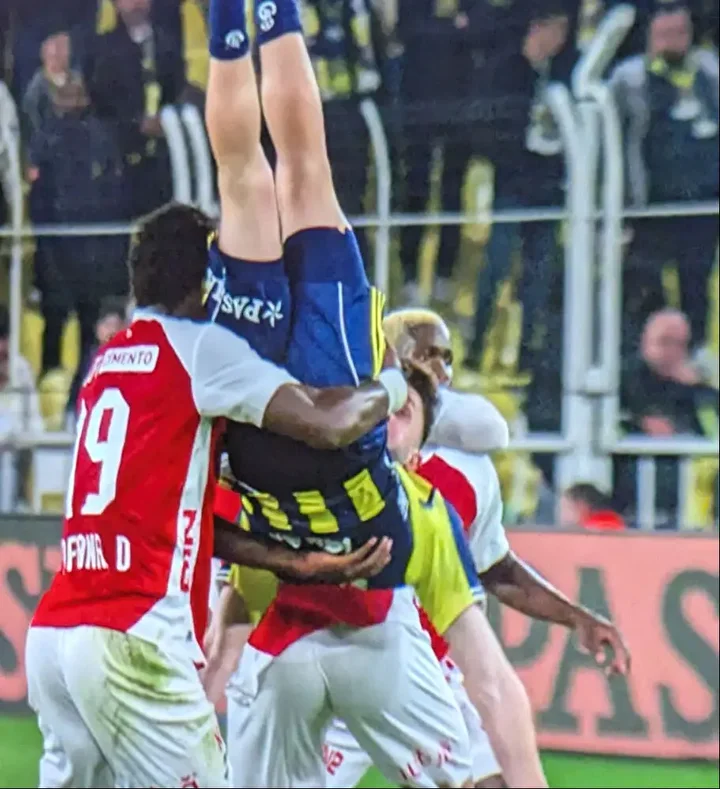 fenerbahceli yildizin hayatini kurtardi toplumsal medya karagumruklu oyuncuyu konusuyor 2 dwba6Gbk
