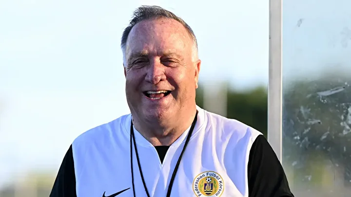 fenerbahcenin eski hocasi tarih yaziyor 150 bin nufusluk ulkeyi dunya kupasina goturuyor 6 EZsEgQFm