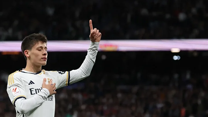 fenerbahcenin eski teknik yoneticisi yeni arda gulerini buldu 2 u6qNWInu