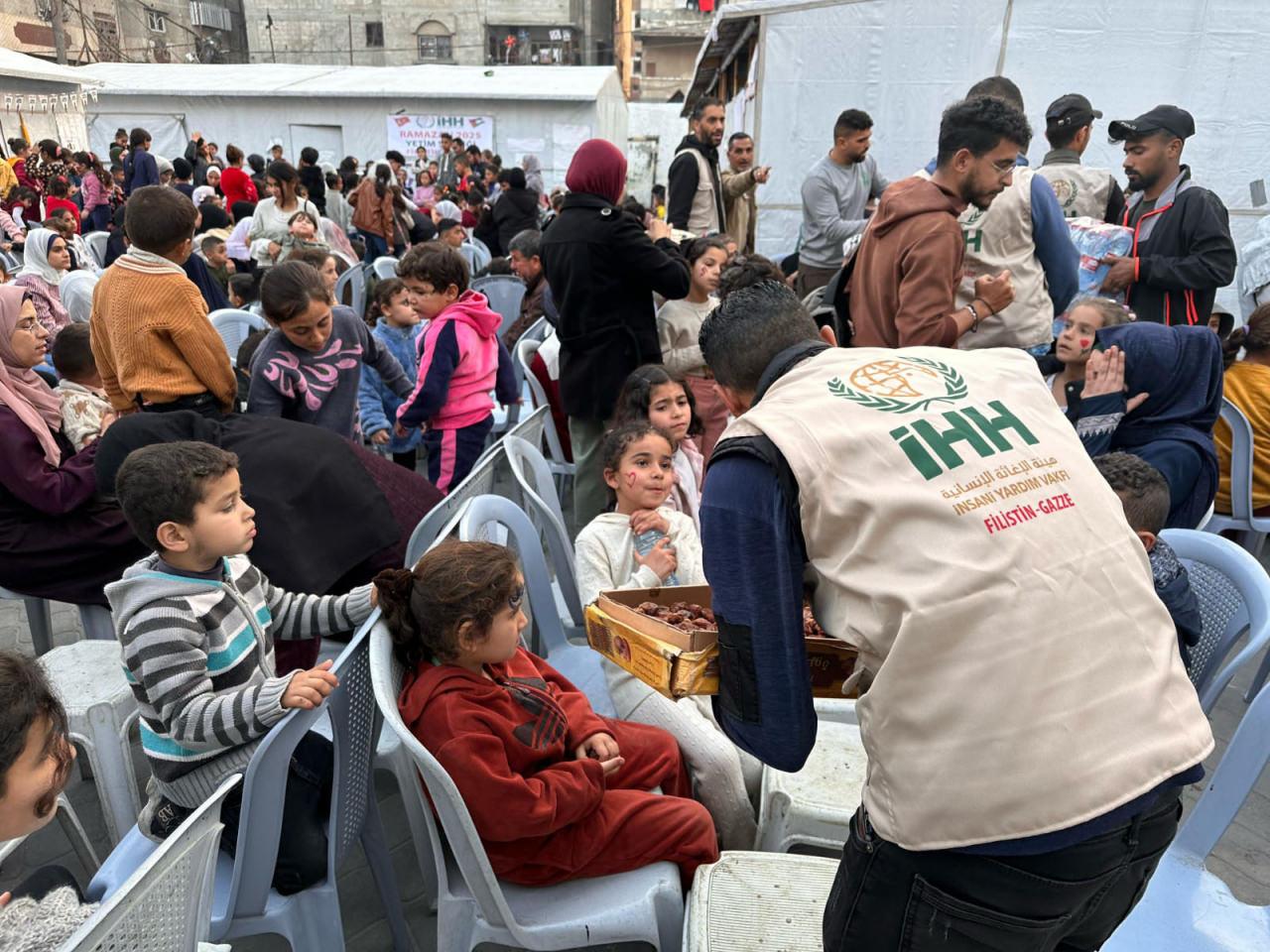 filistinli 26 bin 531 yetim cocuga her ay dayanak veriliyor 1