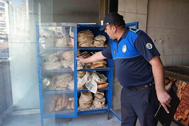 firin degil hurdaci paslanmis ekipmanlarla halk sihhatiyle oynayan 2 firin kapatildi 2 f6rykJWk