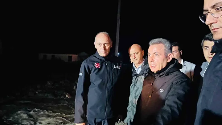 focadaki selde aci ayrinti kiziyla telefonda gorusurken sel sularina kapildi 5