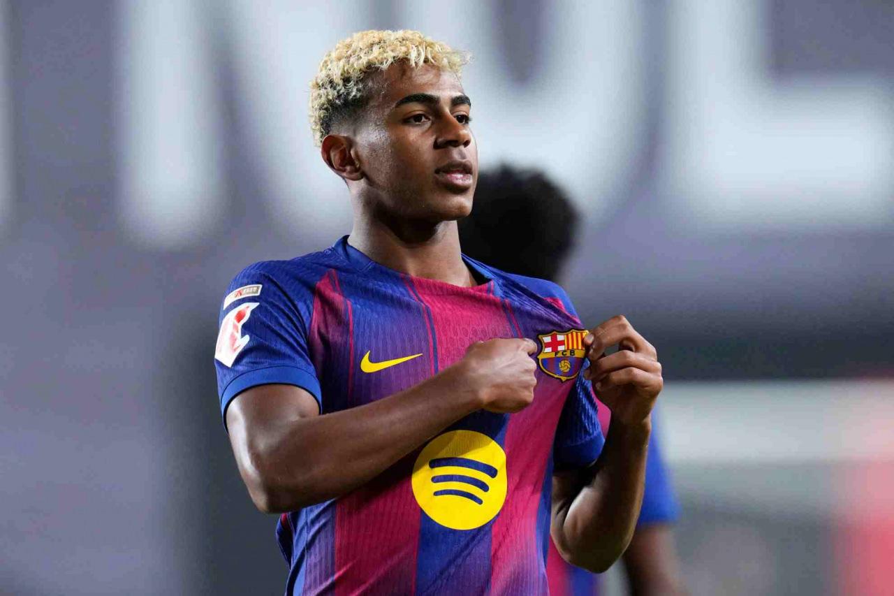 Futbol tarihinde bir ilk! 400 milyon Euro'luk teklif yaptılar 1 futbol tarihinde bir ilk 400 milyon euroluk teklif yaptilar 0 vM9a87ZU