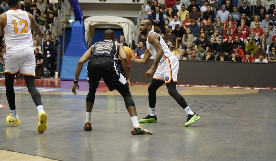 galatasaray 1 sayiyla 2de 2 yapti Y6BhtwEc.jpg