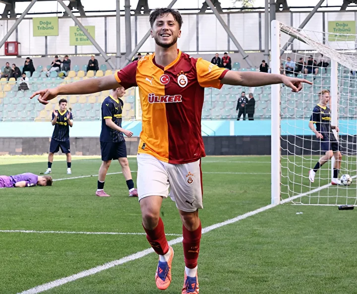 Galatasaray U19 - Bodo/Glimt U19 UEFA Gençlik Ligi maçı nefes kesti! Kazanan son dakikada muhakkak oldu 5 galatasaray u19 bodoglimt u19 uefa genclik ligi maci nefes kesti kazanan son dakikada LCNFLmNM