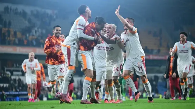 galatasaraya son dakika soku yildiz futbolcu idmanda sakatlandi fOX3vSGc.webp