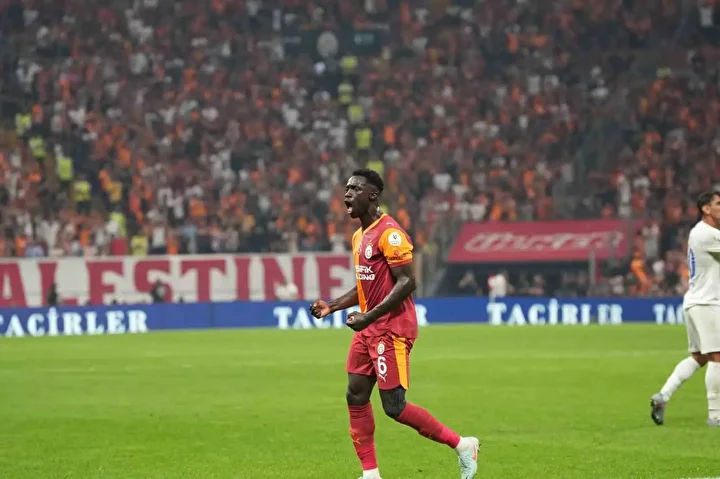 Galatasaray'da Başakşehir maçı öncesi iki kıymetli eksik 4 galatasarayda basaksehir maci oncesi iki kiymetli eksik 3 eFpd21Nw