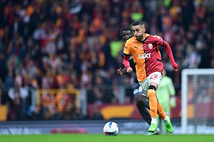 Galatasaray'dan ayrılalı 1 yıl olmadı! Mesleği bitme noktasında 4 galatasaraydan ayrilali 1 yil olmadi meslegi bitme noktasinda 3 r1utd9f2