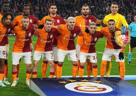 galatasarayin eski yildizindan grup arkadasina sok sozler midemi bulandiriyor TIrpJK9n.jpg