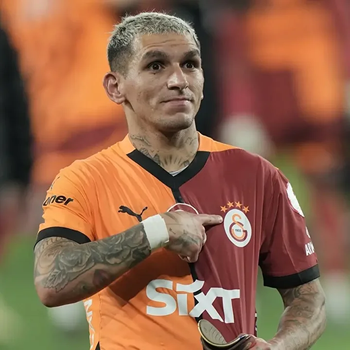 galatasarayli yildizdan buyuk fedakarlik babasi kalp krizi gecirse de maca cikti 2