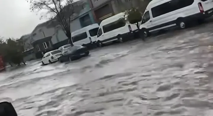 gaziantepte siddetli saganak hayati olumsuz etkiledi 3 GGkabFBg