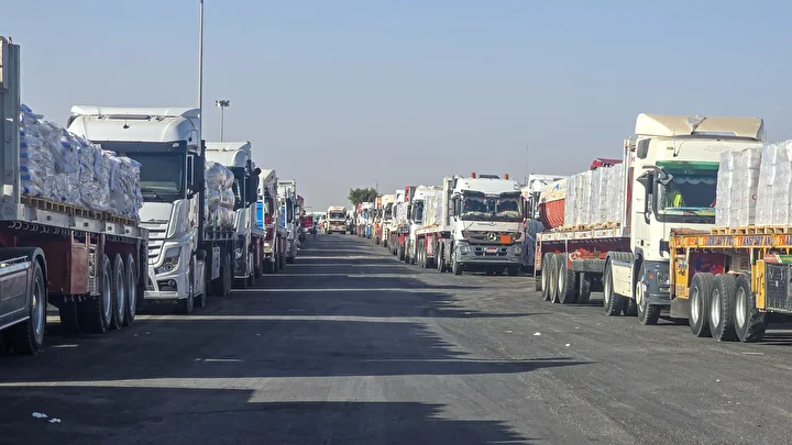 gazze seridine insani yardim tasiyan yeni tir konvoyu gazzeye giris yapti 10 grlLMb1F