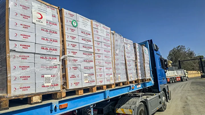 gazze seridine insani yardim tasiyan yeni tir konvoyu gazzeye giris yapti 5 5vBQQpgs