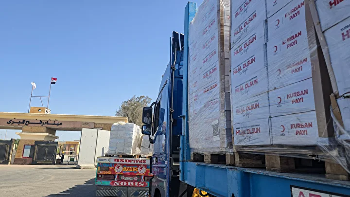 gazze seridine insani yardim tasiyan yeni tir konvoyu gazzeye giris yapti 6 pg8qpsyL