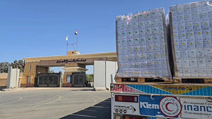 gazze seridine insani yardim tasiyan yeni tir konvoyu gazzeye giris yapti 7 w8mt8ZVH