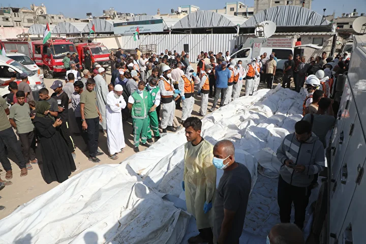 gazzede kimlikleri tespit edilemeyen 54 filistinli icin cenaze merasimi yapildi 25