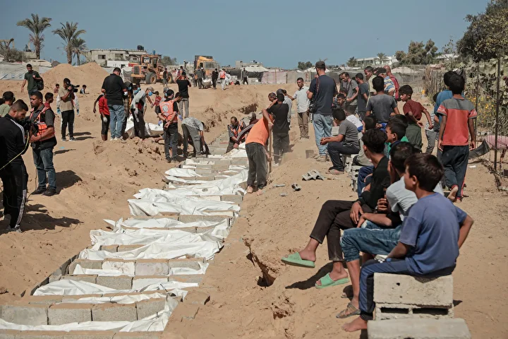 gazzede kimlikleri tespit edilemeyen 54 filistinlinin naasi deyr belaha getirildi 2 M3nUeW1u